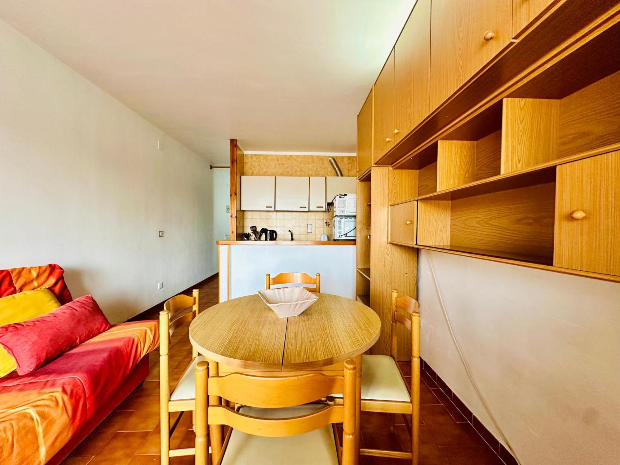Global Immo 1027 Apartment *